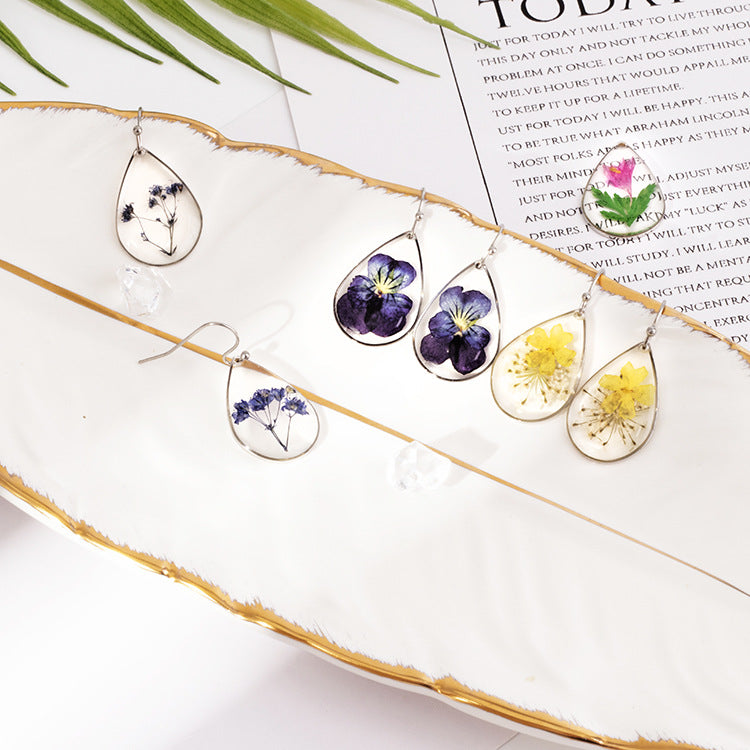 Preserved flower earrings