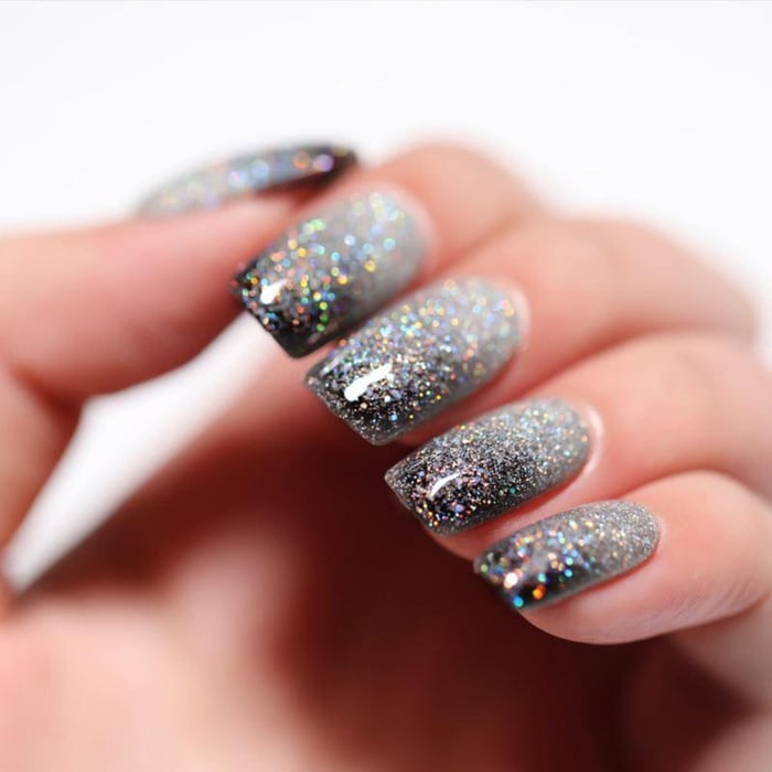 ๐
Color Change Nail Polish