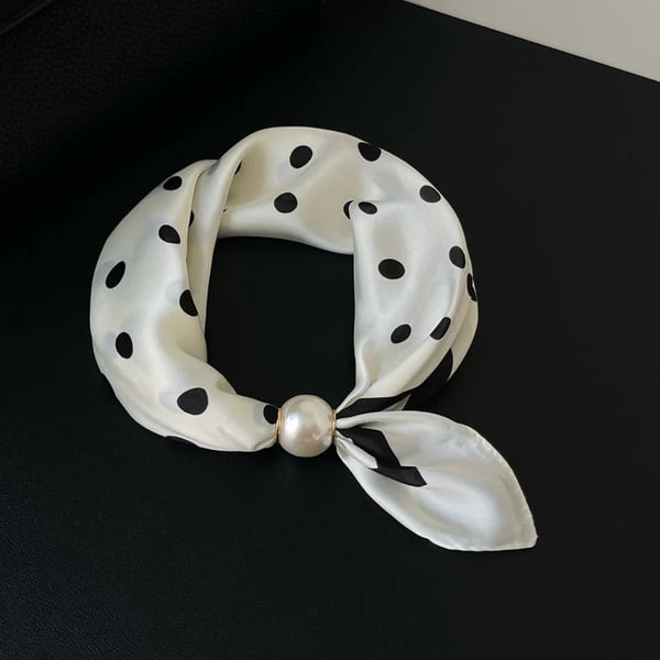 🔥HOT SALE🔥🧣 Effortless Glamour: Pop-On Pearl Necklace Scarf ✨