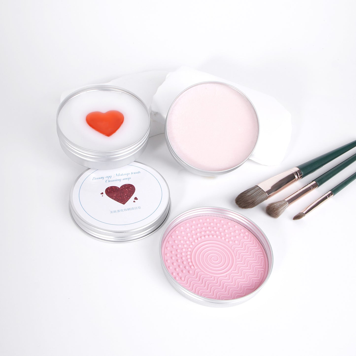 Makeup brush cleaning soap, powder puff cleaning soap, makeup sponge handmade soap, portable cleaning agent, handmade essential oil soap.