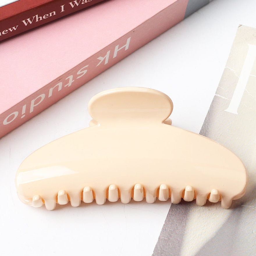 🎀Sophisticated glossy semi-circular hair clip
