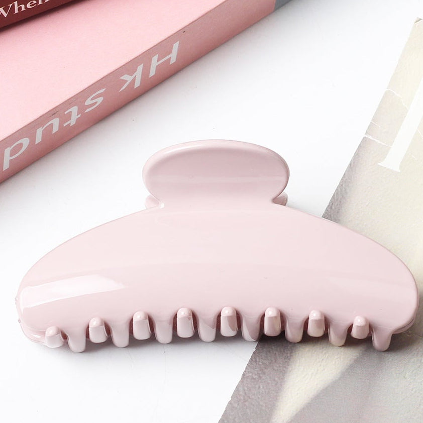 🎀Sophisticated glossy semi-circular hair clip