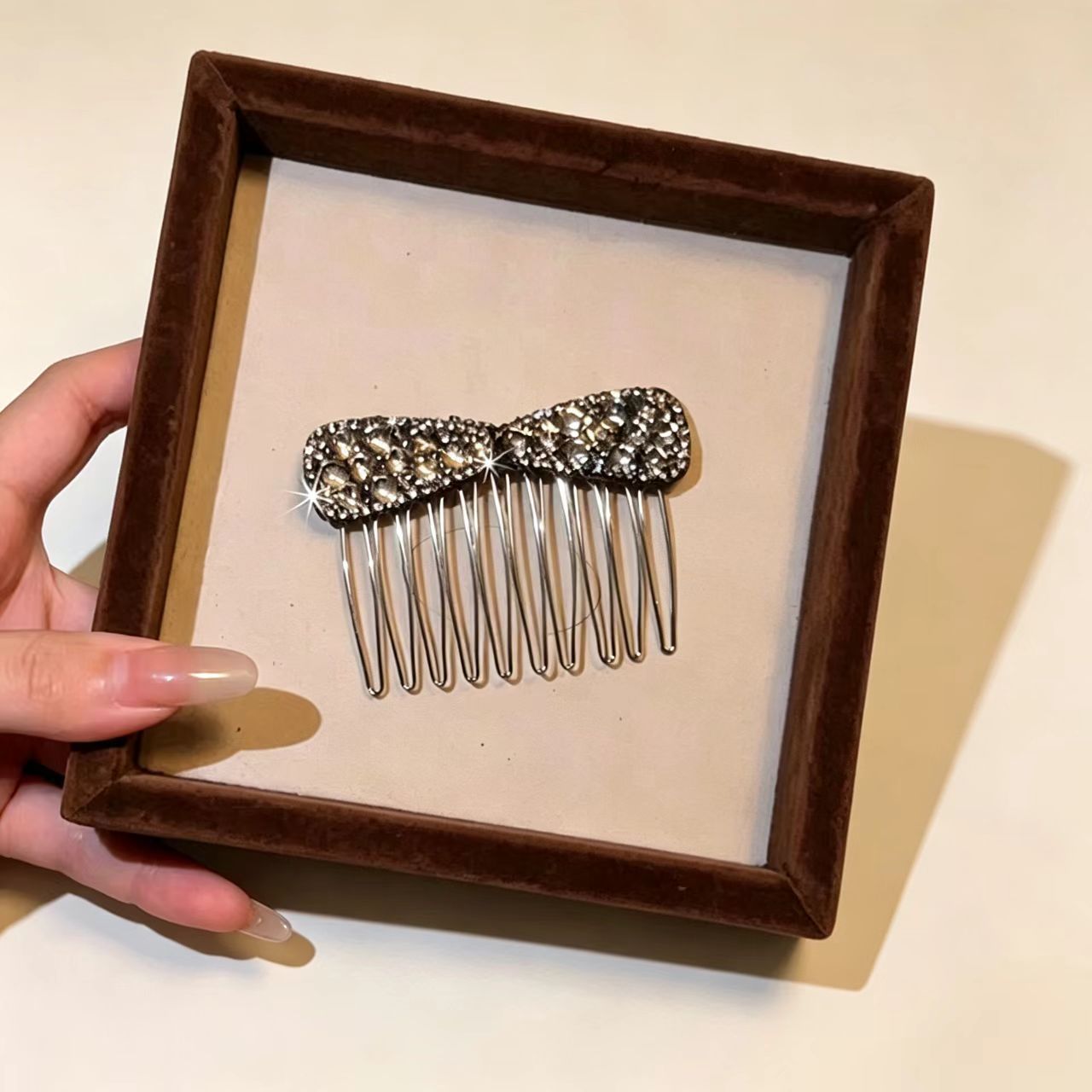 2PCS Rhinestone Bow Hair Comb🎀Elegant Sparkly Hair Accessories